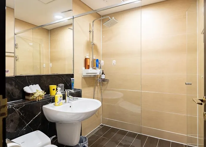 Apartment 2400sqft On The 1sec For Big Family *