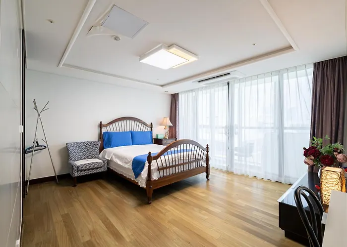 Apartment 2400sqft On The 1sec For Big Family *