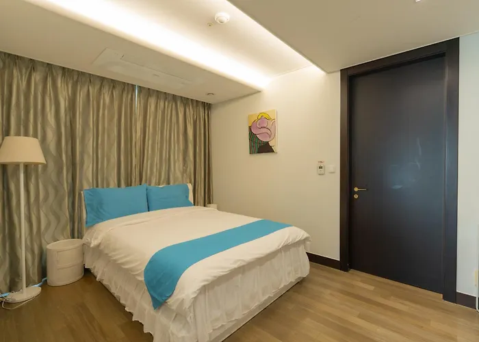 2400sqft On The 1sec For Big Family Apartment